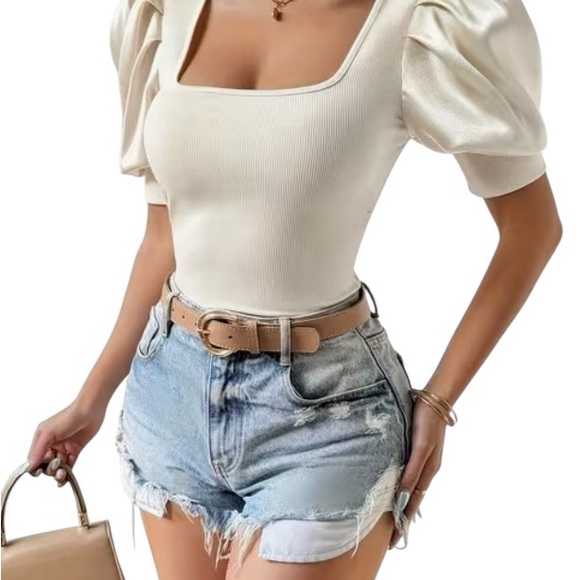 Cream Puff Sleeve Top Size Small - Picture 3 of 5